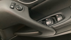 Nissan Qashqai 1.3 DiG-T N-Connecta 5dr Petrol Hatchback